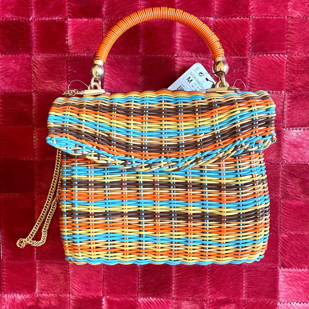 Zara multicolor handbag with gold strap NWT wicker look